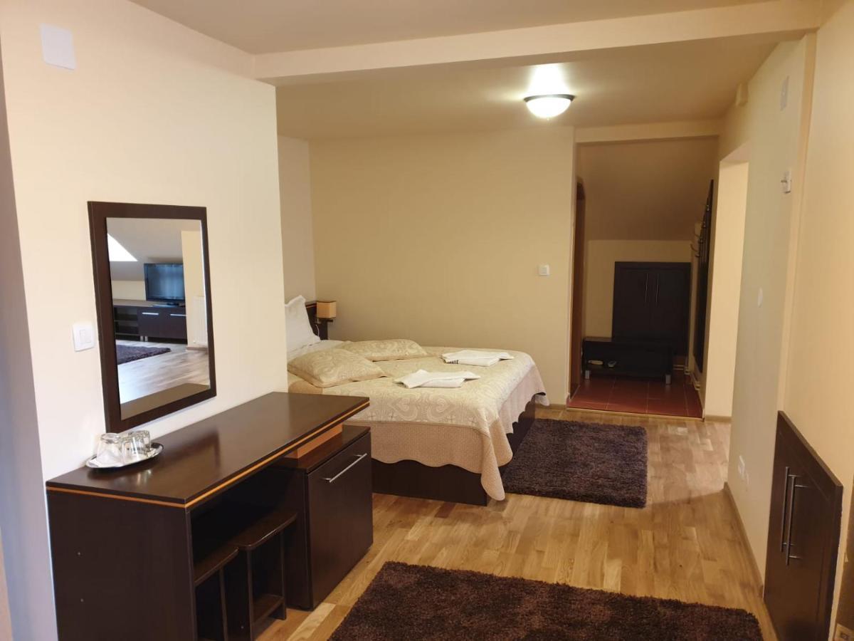 Hotel Casa Enescu Bran  Esterno foto