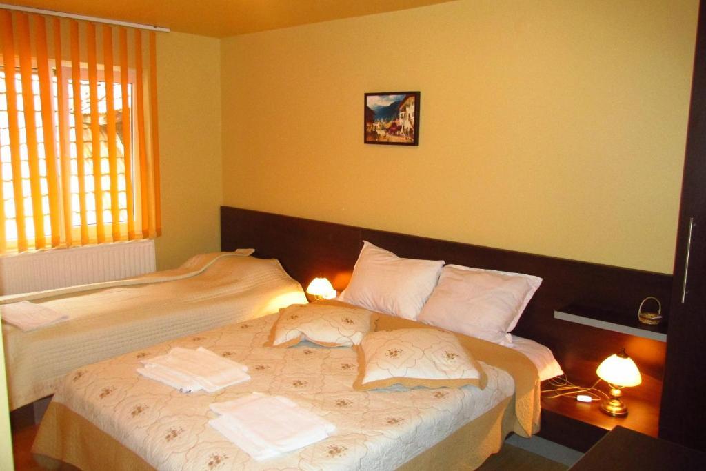Hotel Casa Enescu Bran  Camera foto